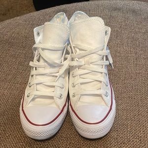 Converse chuck taylors